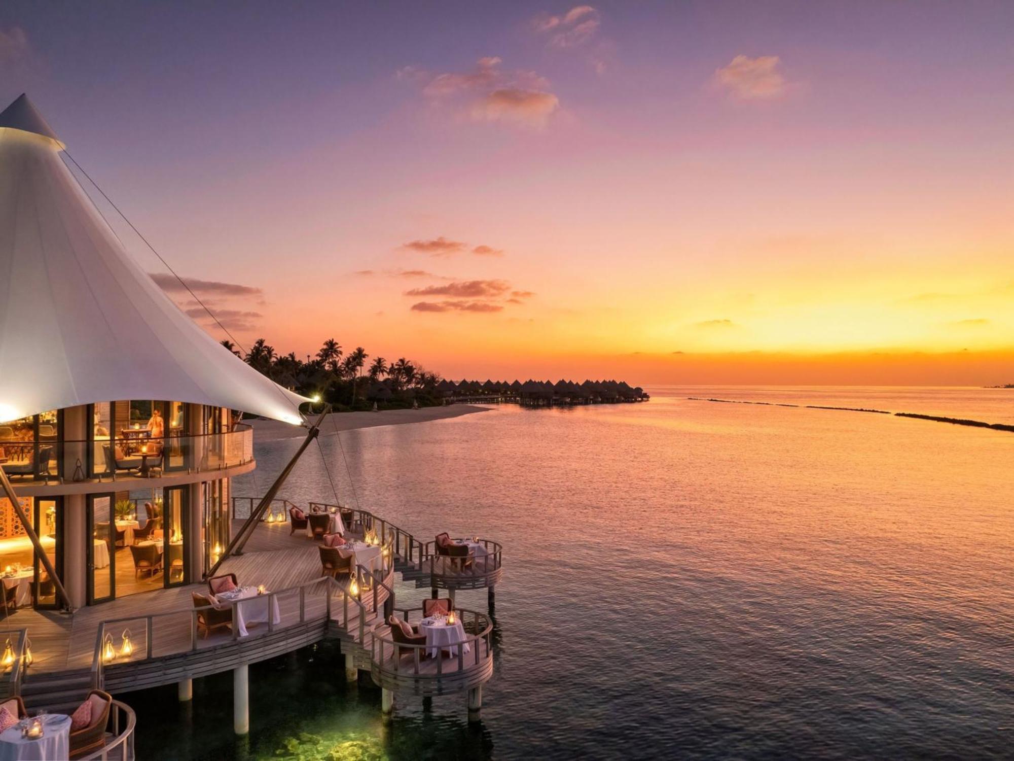 Hotel The Nautilus Maldives Kamadhoo Zewnętrze zdjęcie