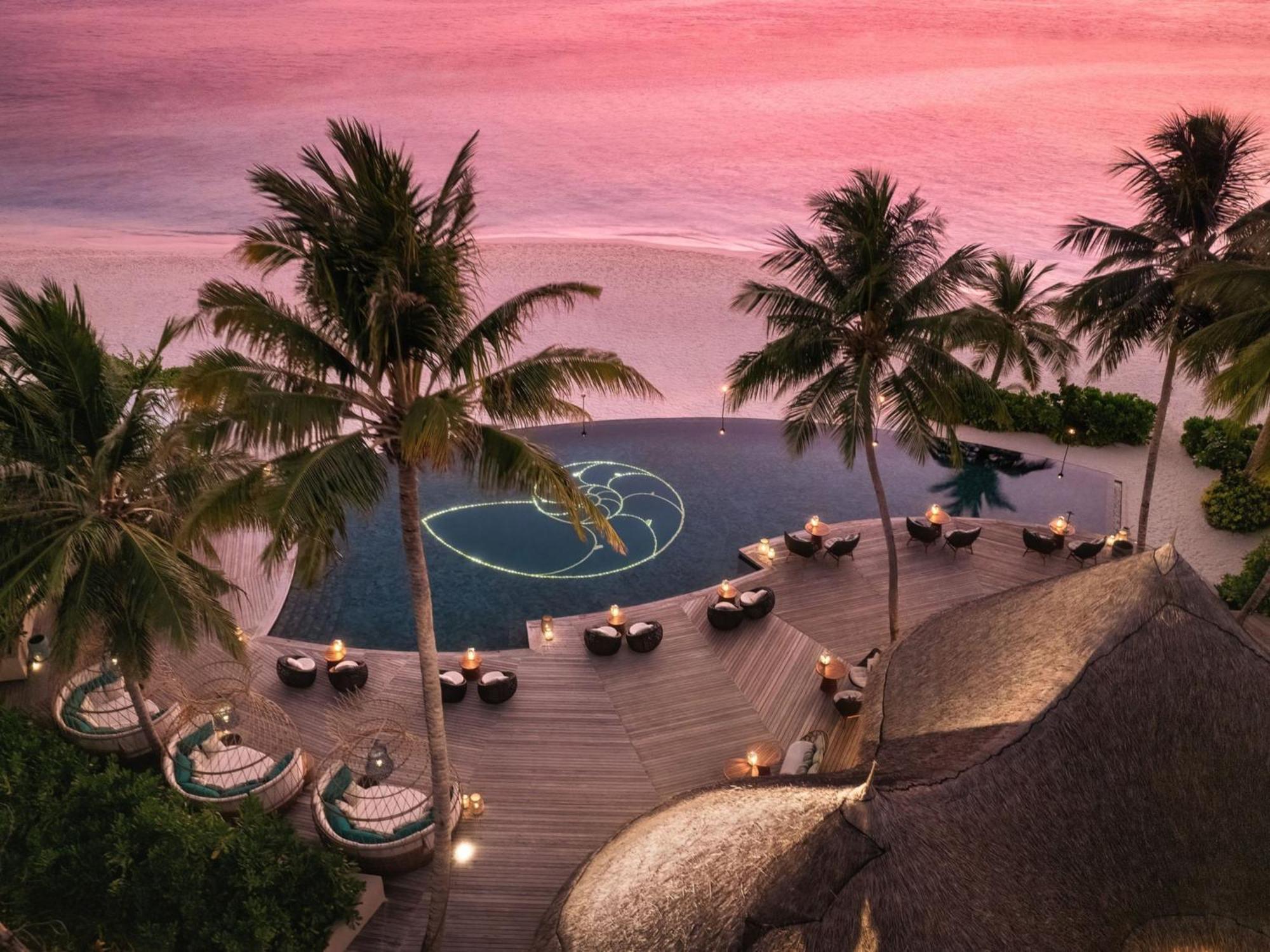 Hotel The Nautilus Maldives Kamadhoo Zewnętrze zdjęcie